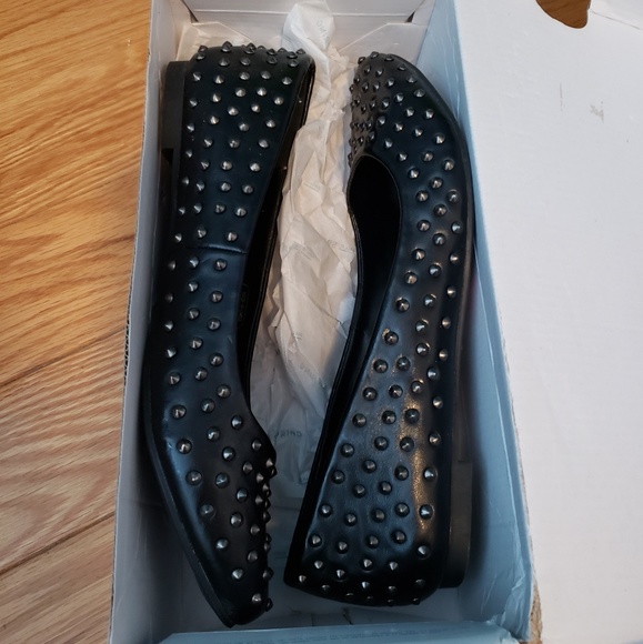 Call it Spring flats - Picture 3 of 3